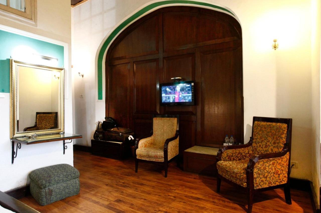 The Palace Belvedere Walkable Distance From Mall Road Nainital Ngoại thất bức ảnh